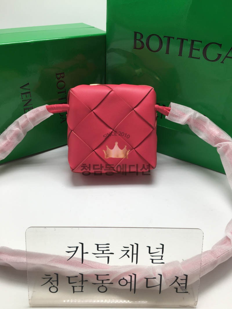 보테가베네타 카세트 미니카메라백