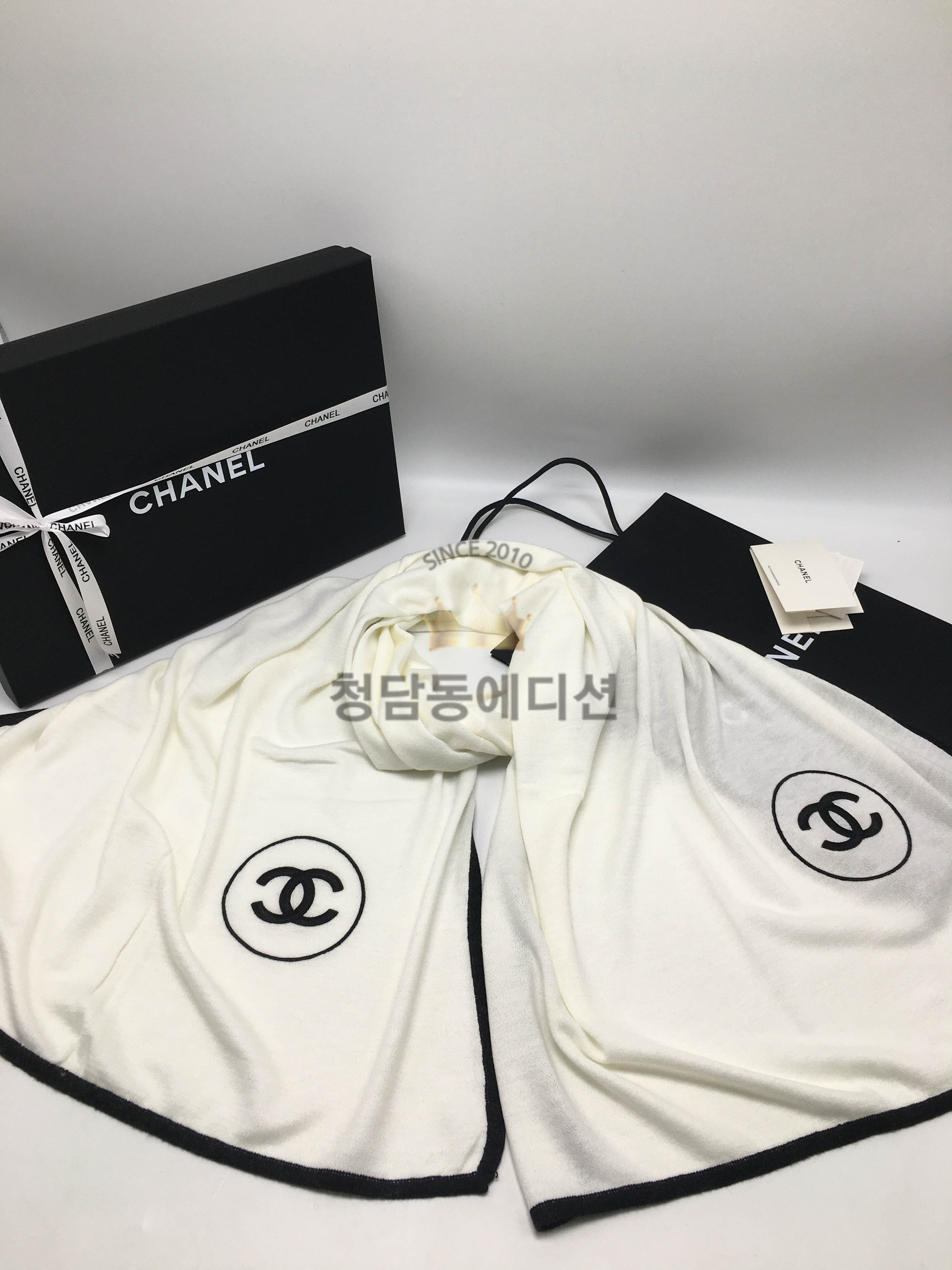 샤넬 제니 머플러 캐시 혼방 (컬러 블랙, 화이트)