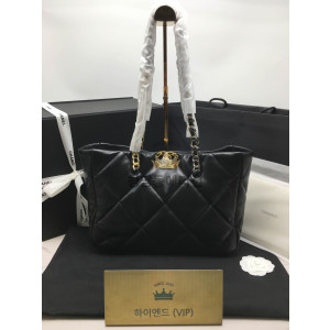 샤넬 19쇼핑백 (하이엔드급)