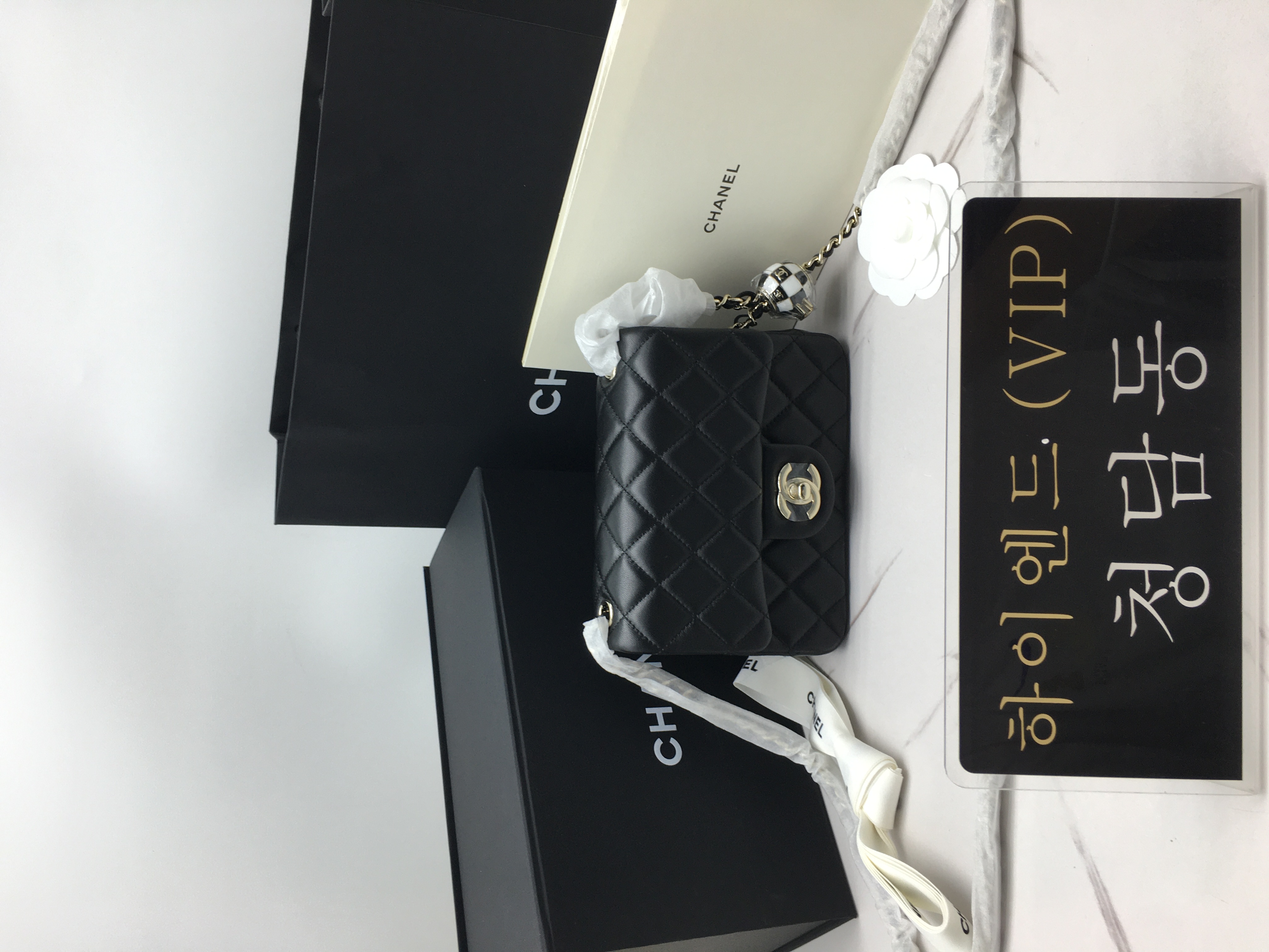 샤넬 23C 체크볼 플랩백