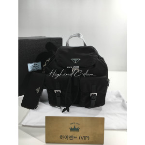 프라다 리나일론 클래식 백팩 1BZ811 미디움 (renewal ver.)