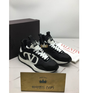 발렌티노 vltn 가라바니 스니커즈 (남성용)