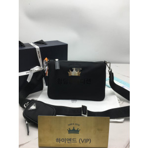 프라다 리나일론 파우치 크로스백 2VH113