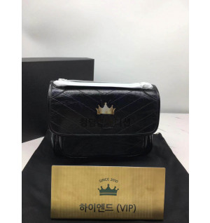 생로랑 니키백 미디움 633158 (체인 블랙) (하이엔드급)
