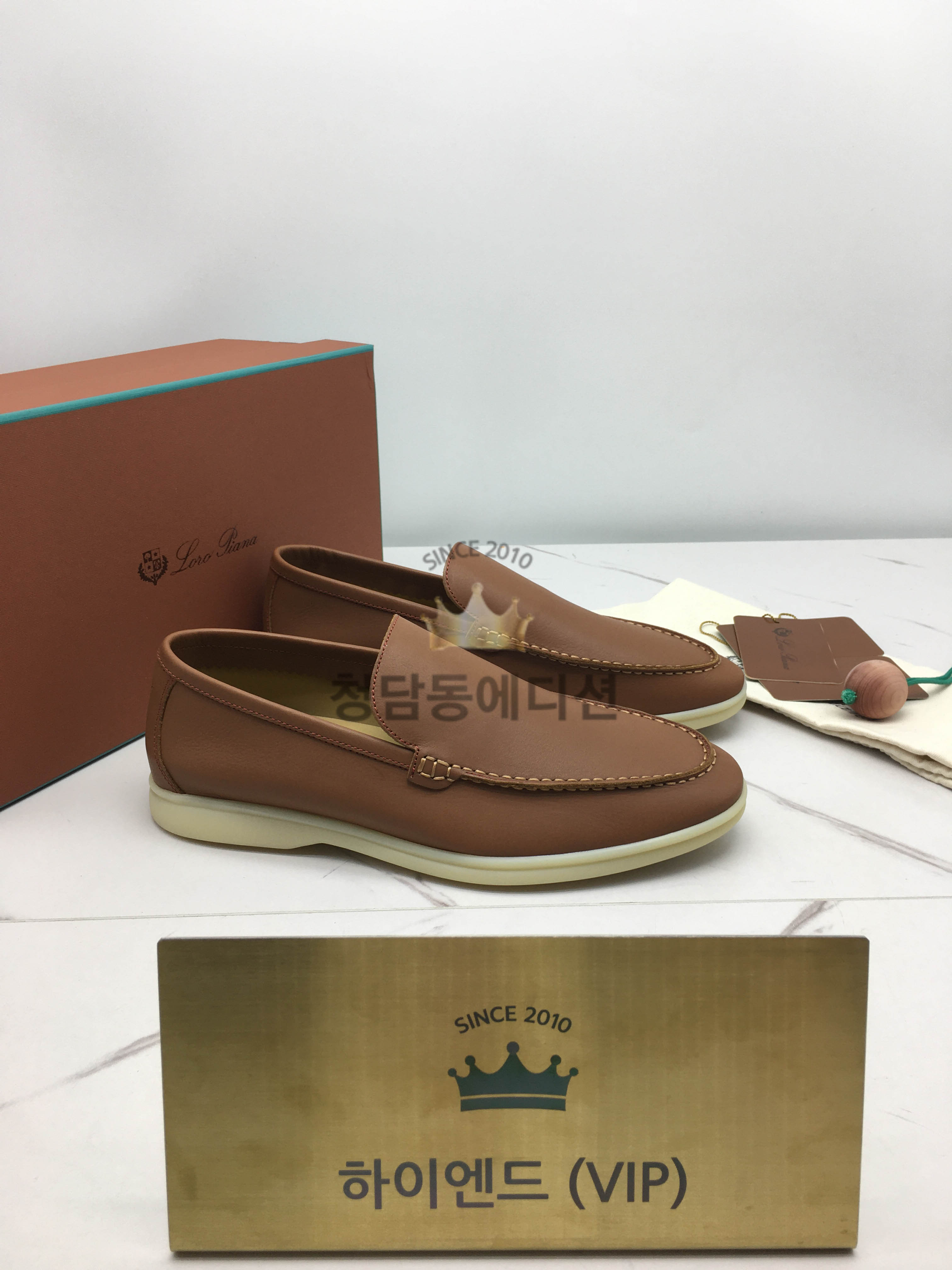 로로피아나 썸머워크 로퍼 (남성용)