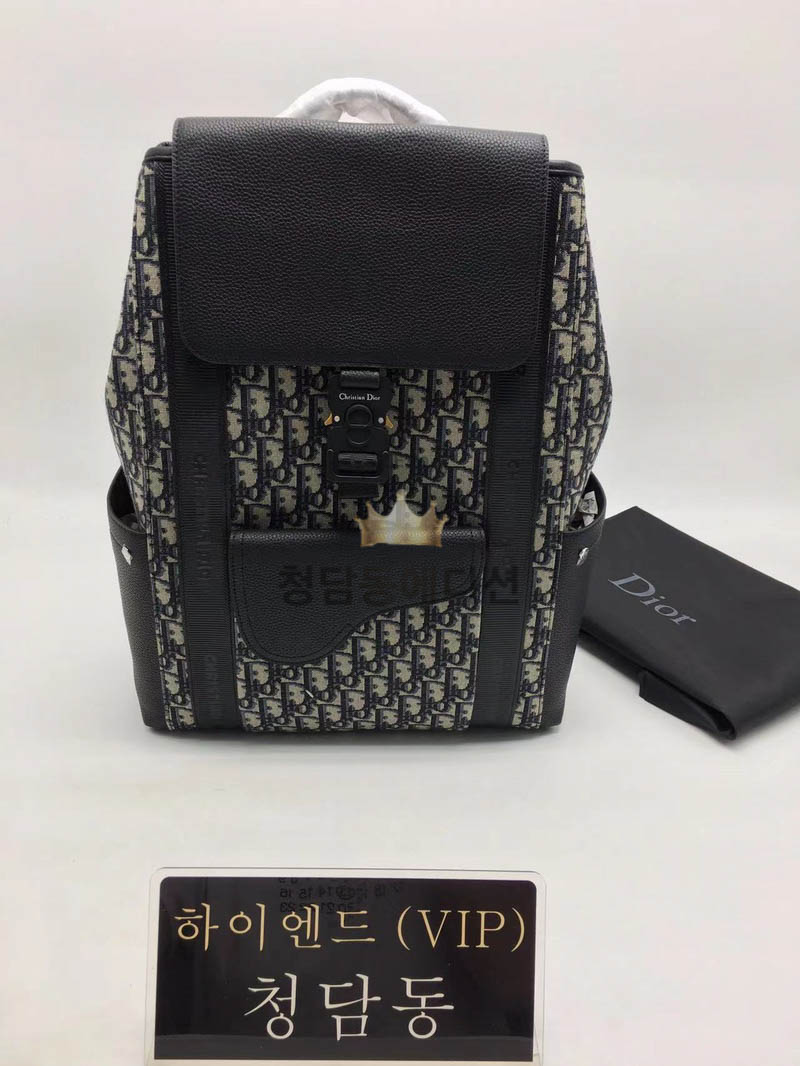 디올 22FW 익스플로어 백팩