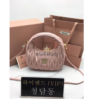 미우미우 MIU MIU 완더 마테라쎄 호보백 스몰