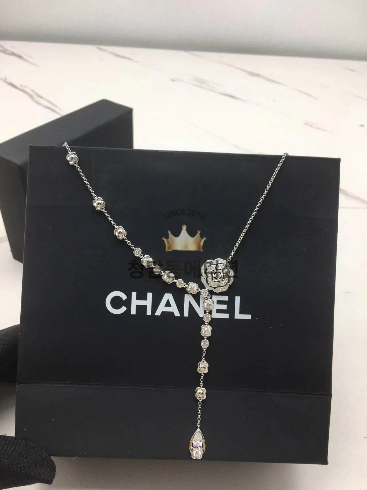 샤넬 까멜리아 네크리스