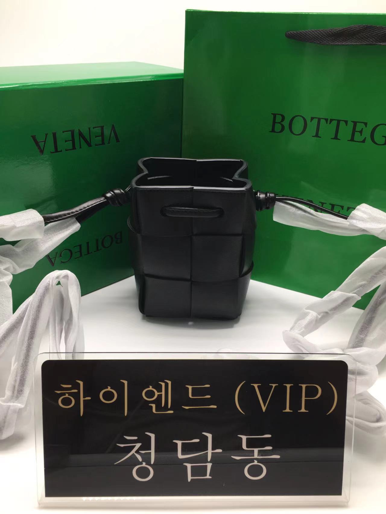 보테가베네타 카세트 버킷백 미니