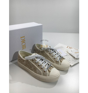 디올 스니커즈