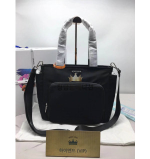 프라다 리나일론 베이비 토트백