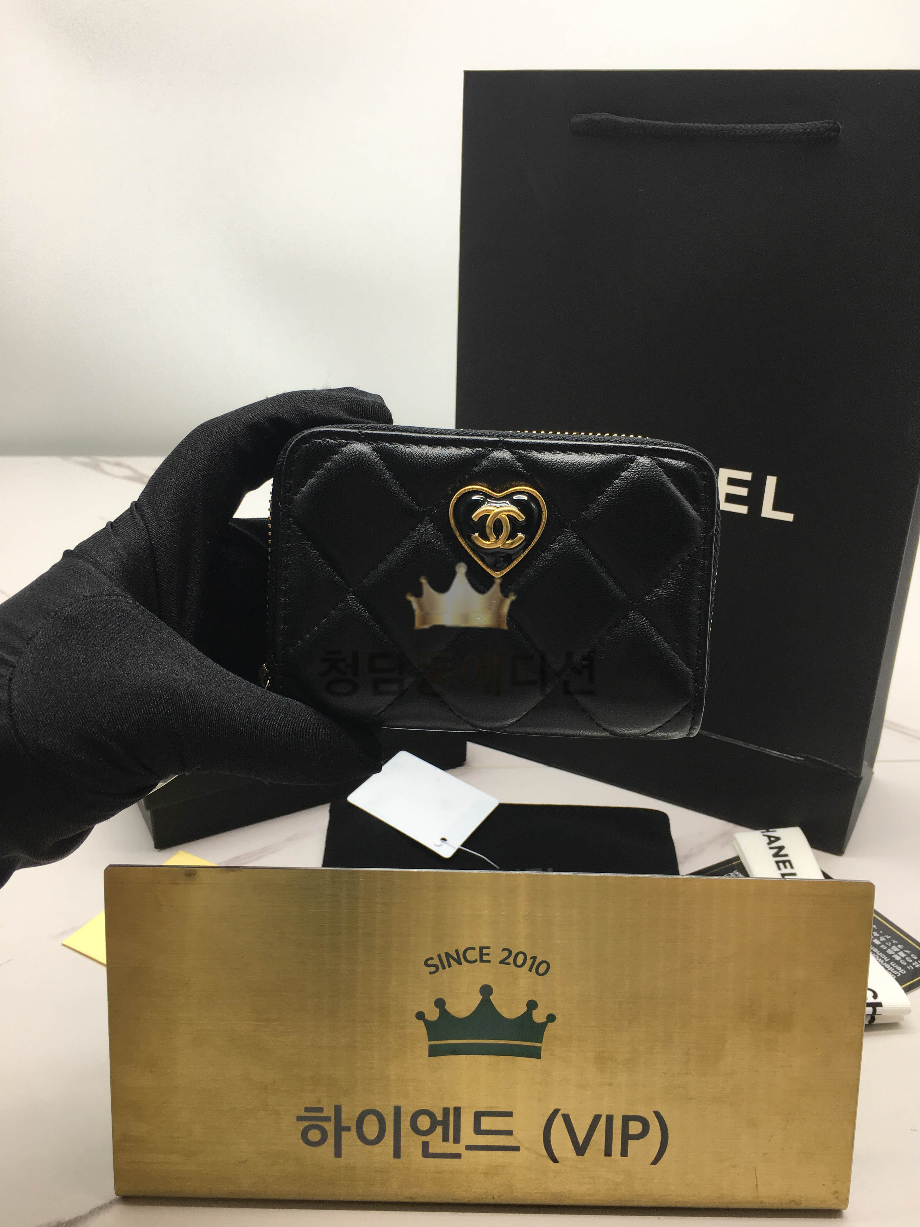 샤넬 하트 로고 지퍼 동전 지갑 AP3294