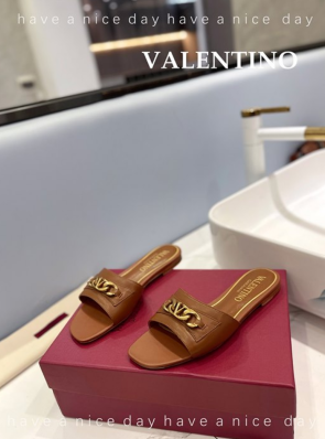 발렌티노 vltn v logo 슬라이드