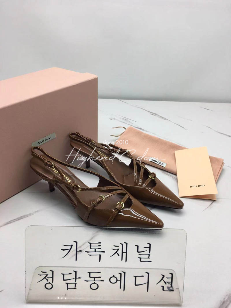 미우미우 슬링백