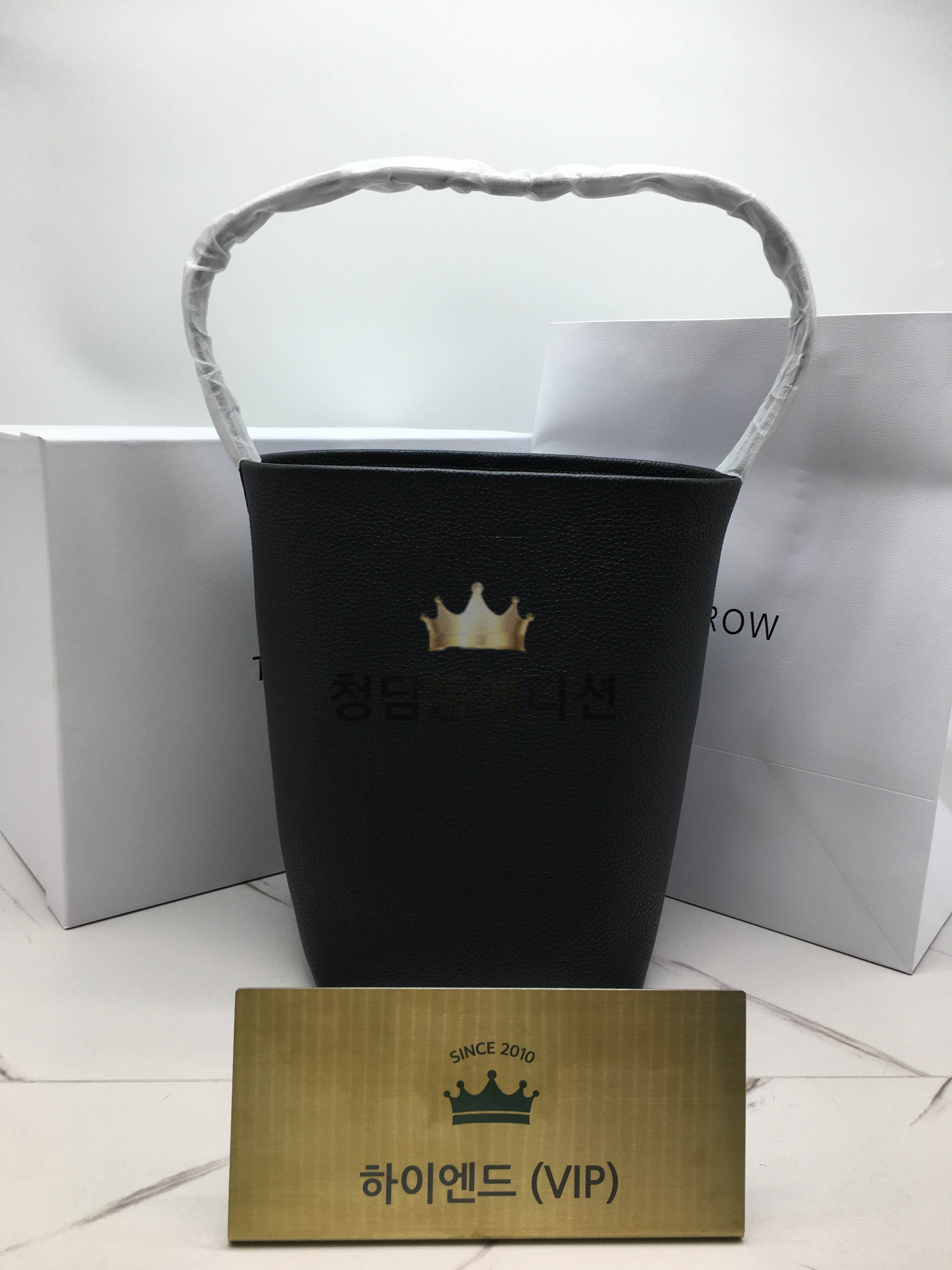 더 로우 N/S 파크백 미디움 (컬러 블랙)