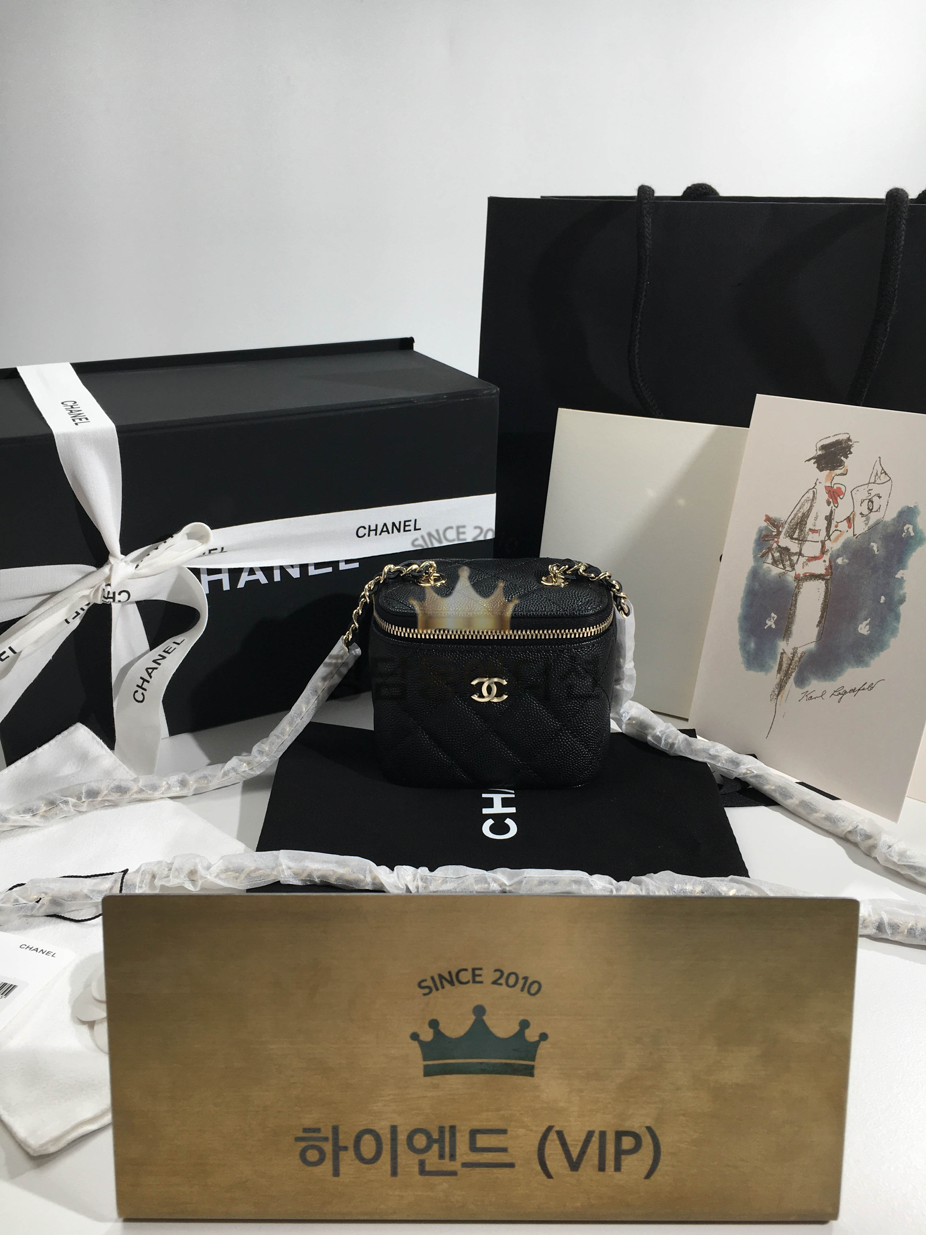 샤넬 베니티 미니 백 (캐비어)