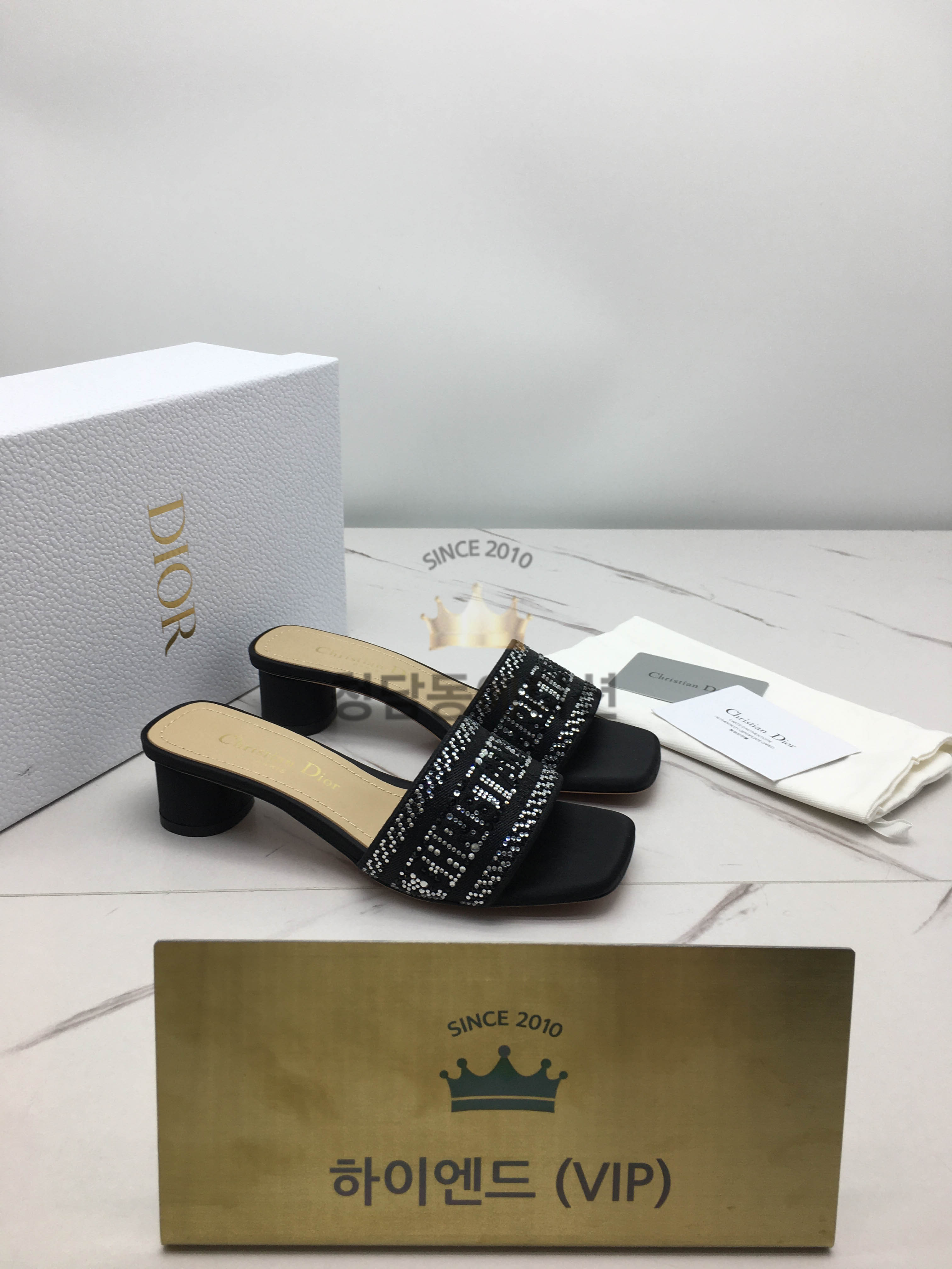 디올 23ss 디웨이 뮬 힐