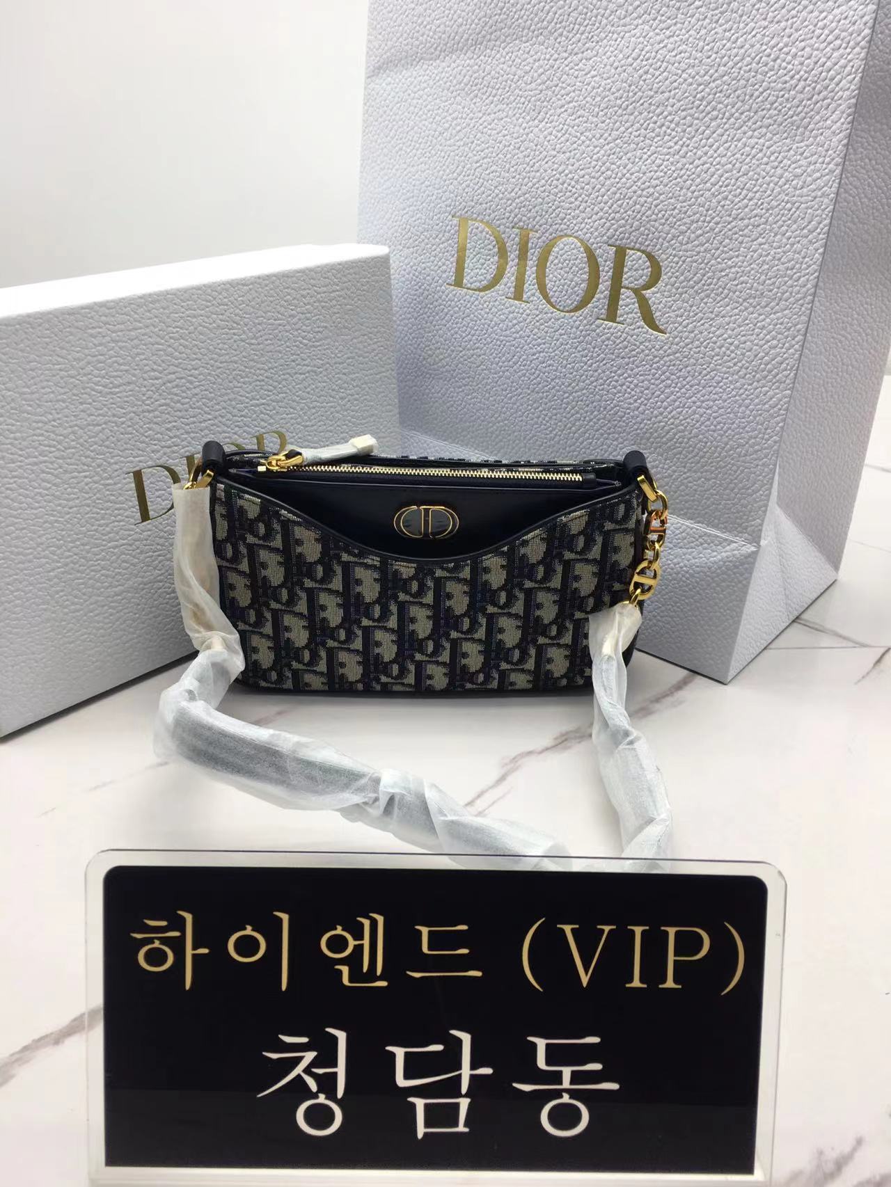 디올 30몽테인 에비뉴 호보백