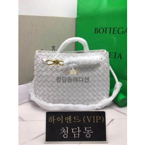 보테가베네타 안디아모 미디움 743572 (컬러 씨 솔트)