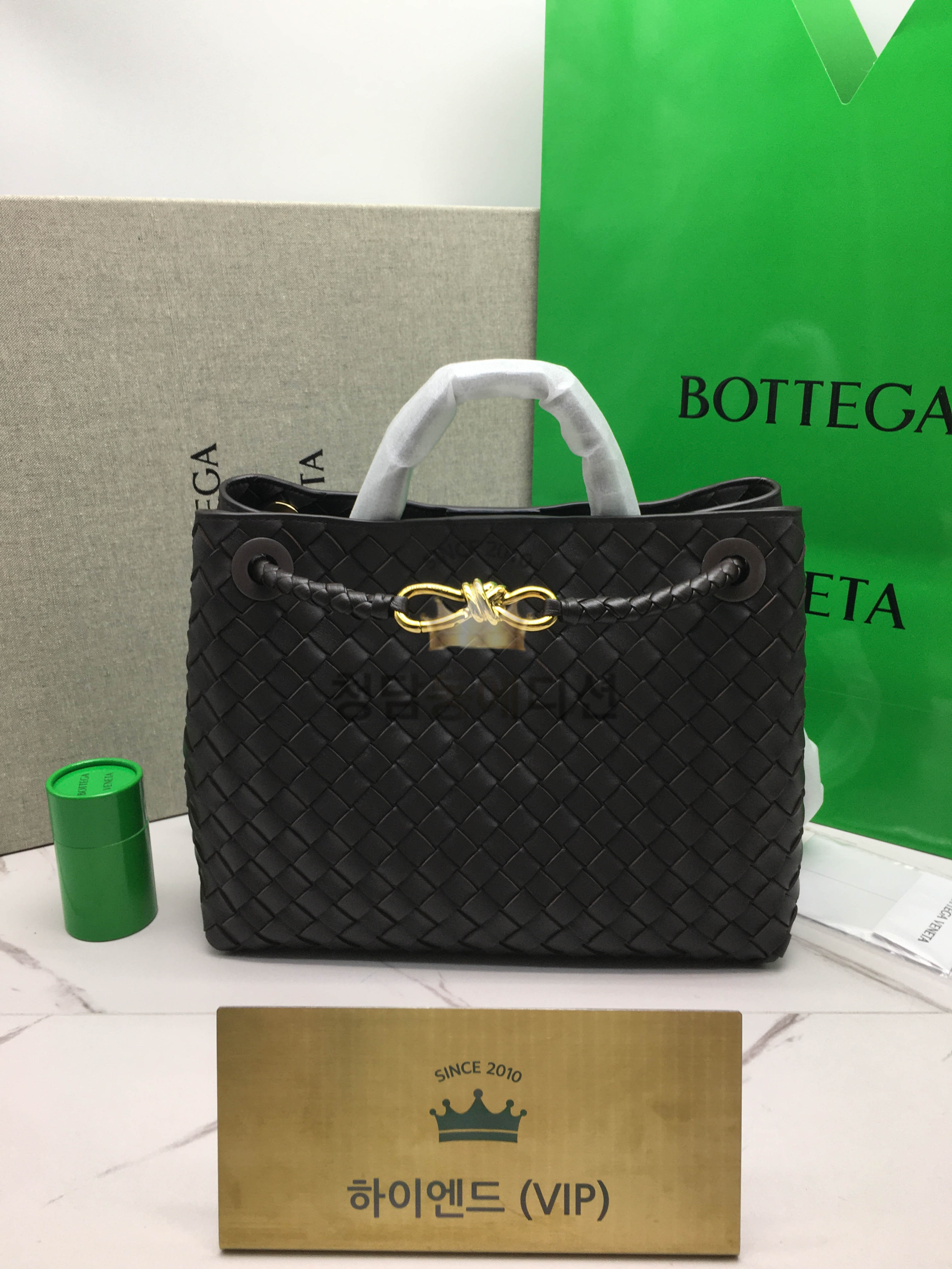 보테가베네타 24SS 안디아모 스몰 743568 (컬러 폰단트)