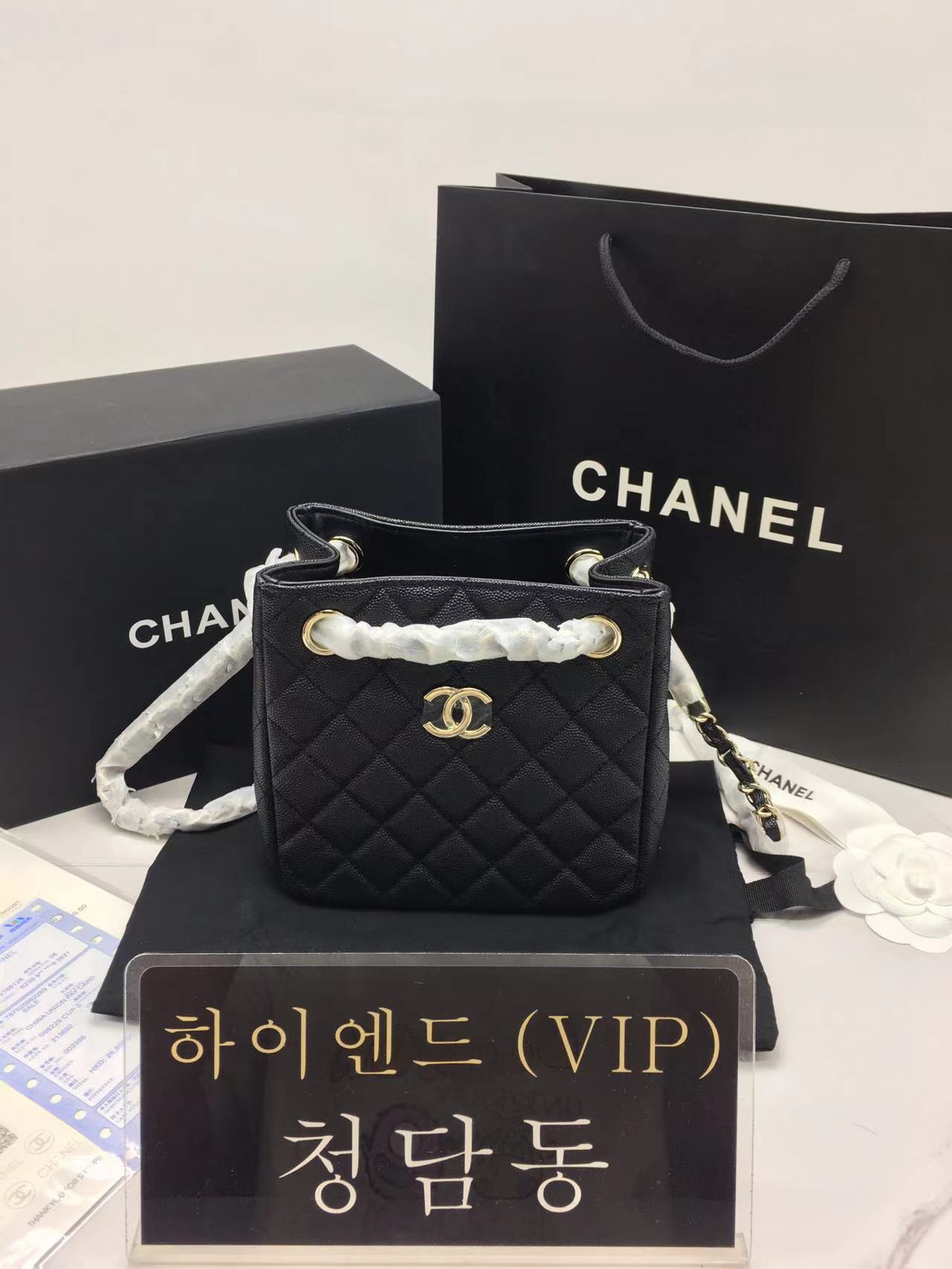 샤넬 클래식 미니 버킷백 캐비어 블랙 AS3176