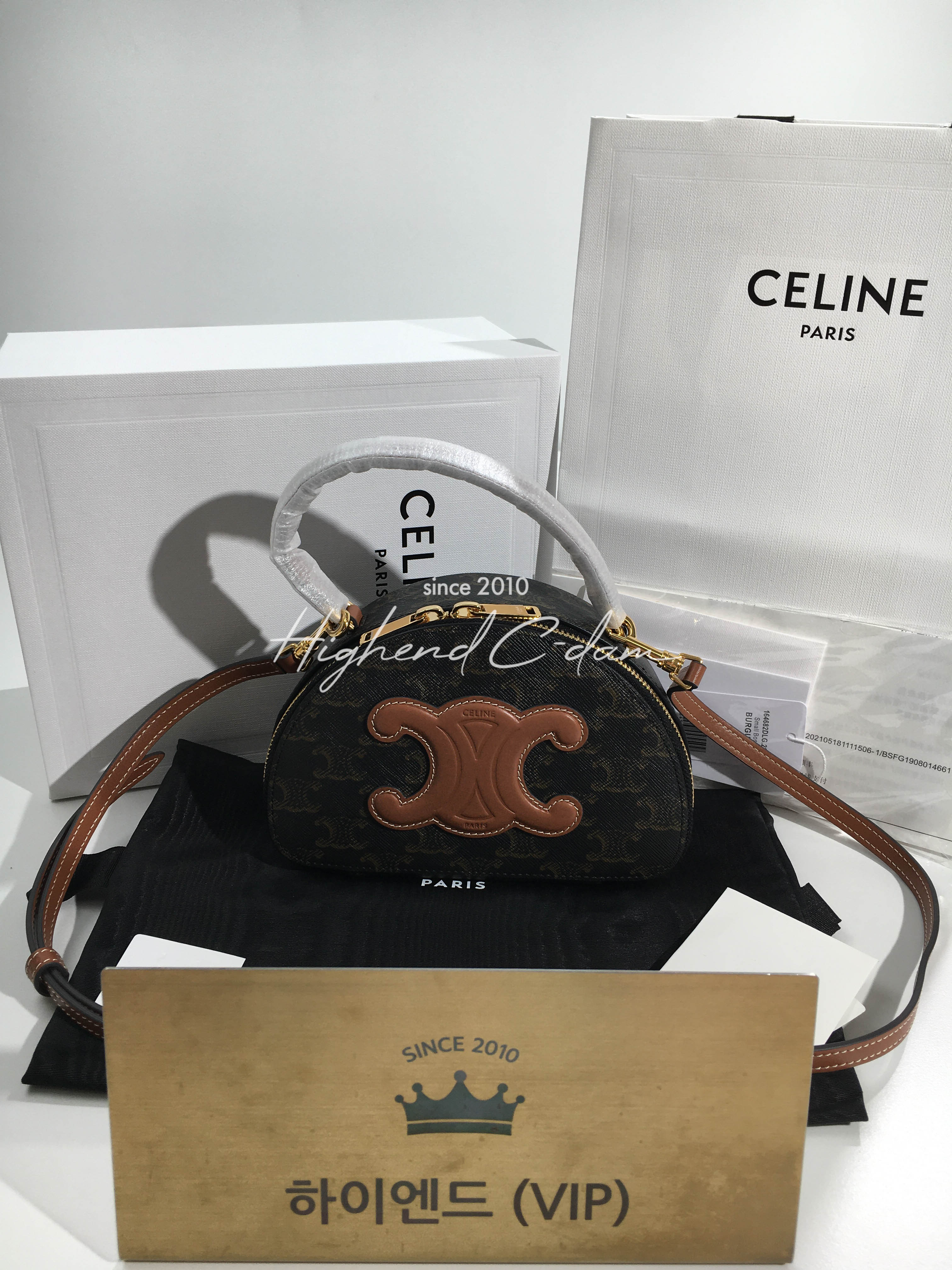 셀린느 CELINE 하프문 케이스 백