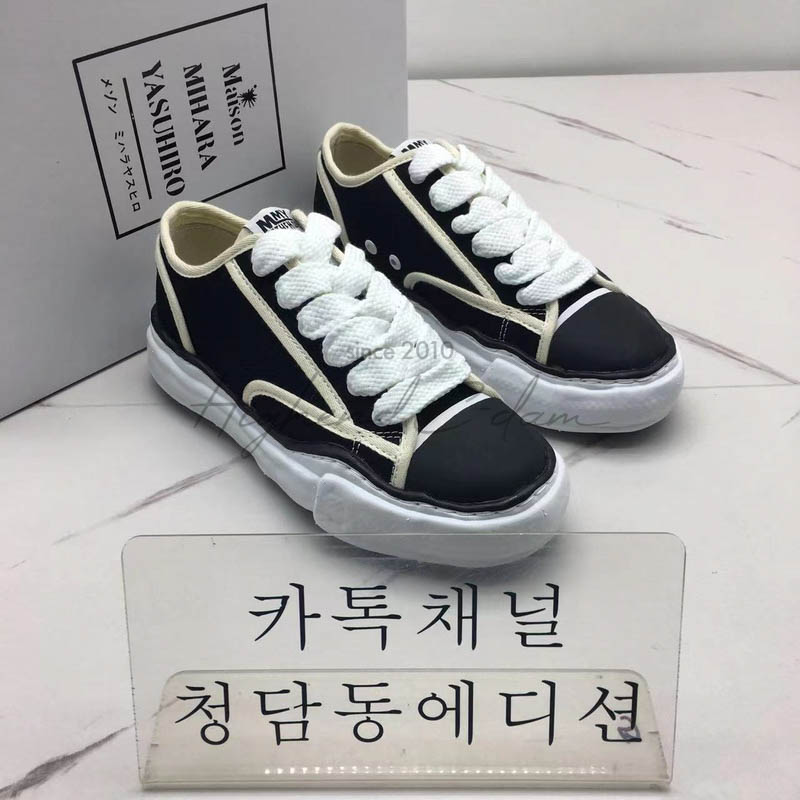 메종 미하라 야스히로 솔트릭 (컬러 화이트, 블랙) (남녀공용)