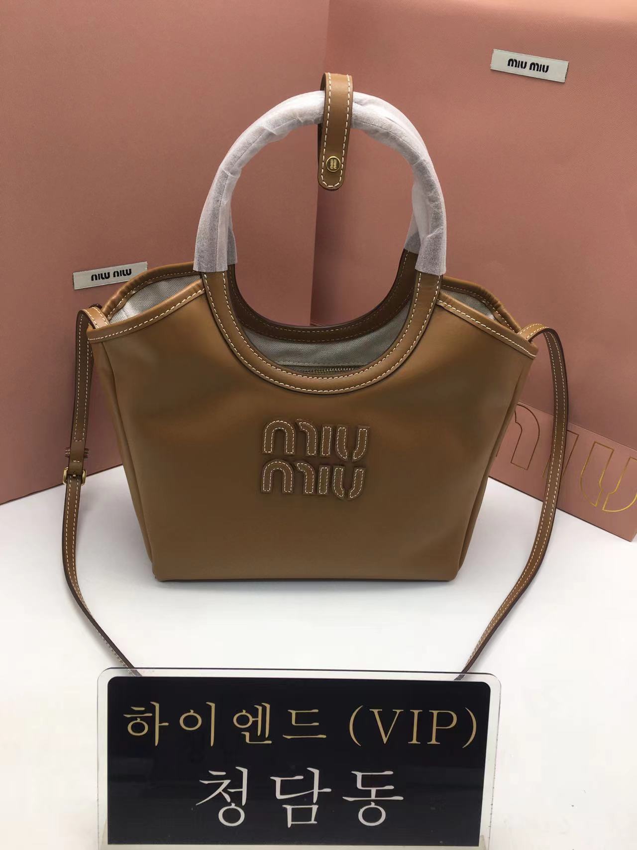 미우미우 23fw miu miu 아이비 가죽백