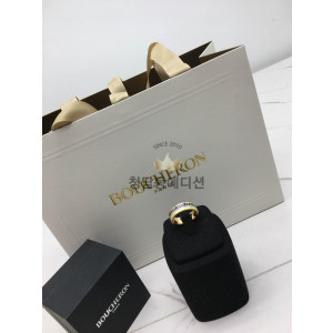 부쉐론 콰트로 화이트 에디션 링 (컬러 화이트실버, 골드/로즈골드)