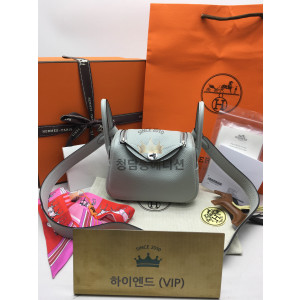 에르메스 미니 린디 올수공 (컬러 블루팔 Bleu Pale)
