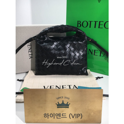 보테가베네타 미니 홉 토트백 777586