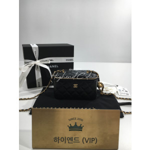샤넬 클래식 골드볼 베니티백