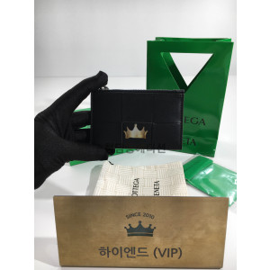 보테가베네타 인트레치아토 지퍼 카드 케이스 679843