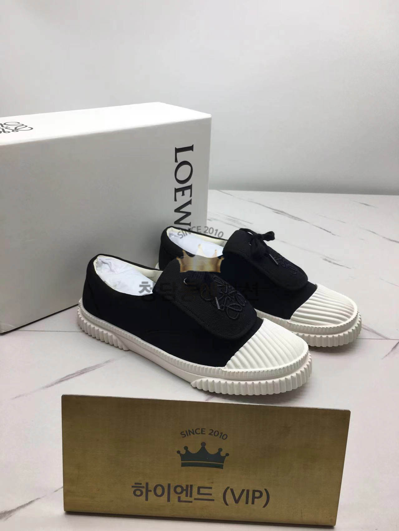 로에베 아나그램 캔버스 플랫 스니커즈