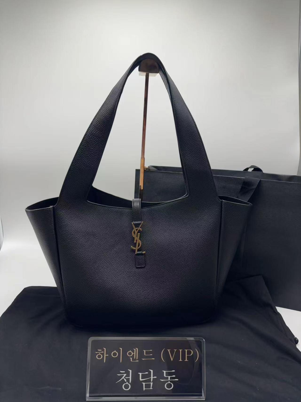 생로랑 베아 쇼퍼백 블랙 763435AACTP1000 (upgrade ver.)