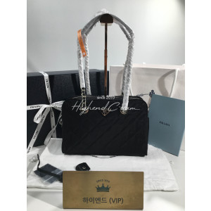 프라다 포코노 퀼팅 체인 숄더백 블랙 1BB903