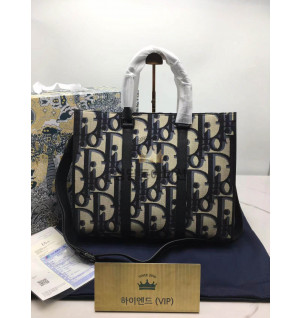 디올 남성 맥시 디올 베이지 오블리크 자카드 토트백