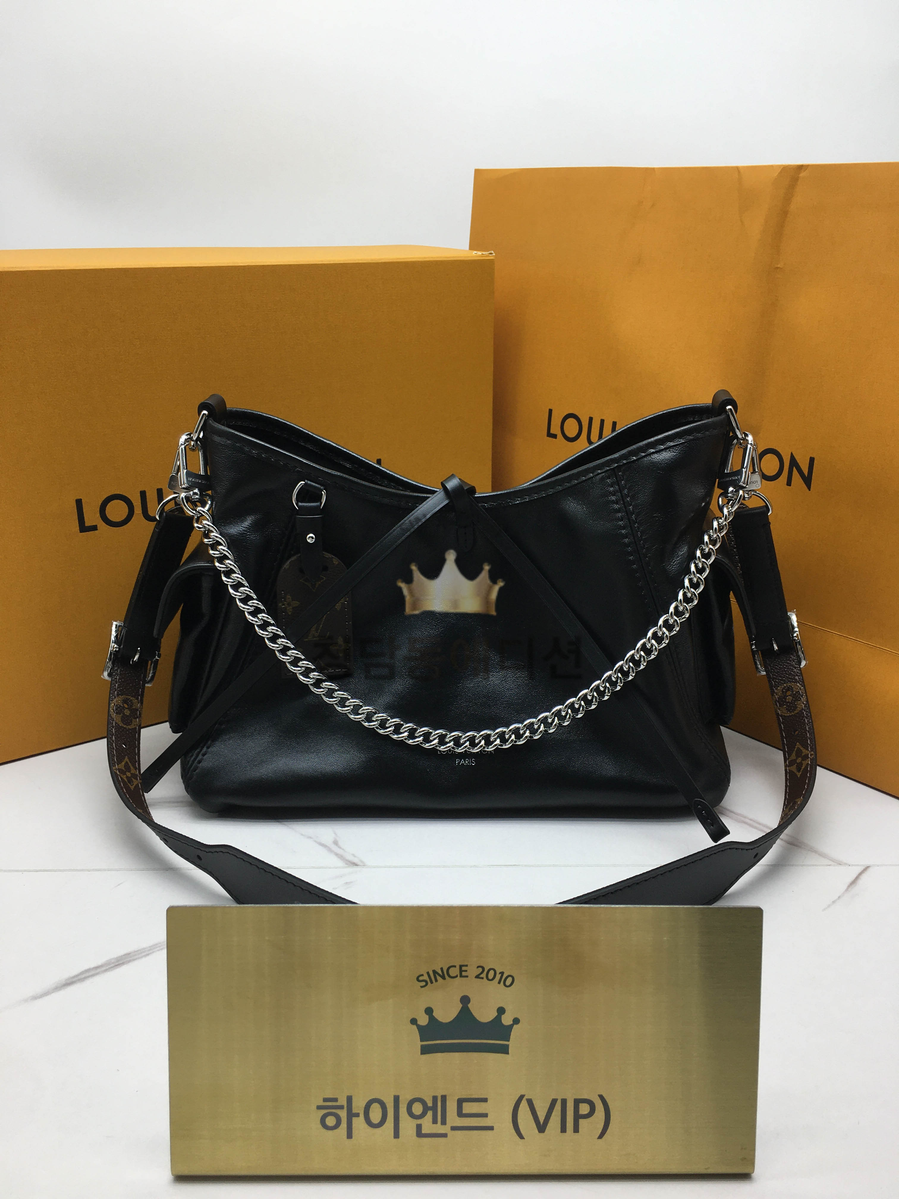 루이비통 캐리올 카고 PM M24861