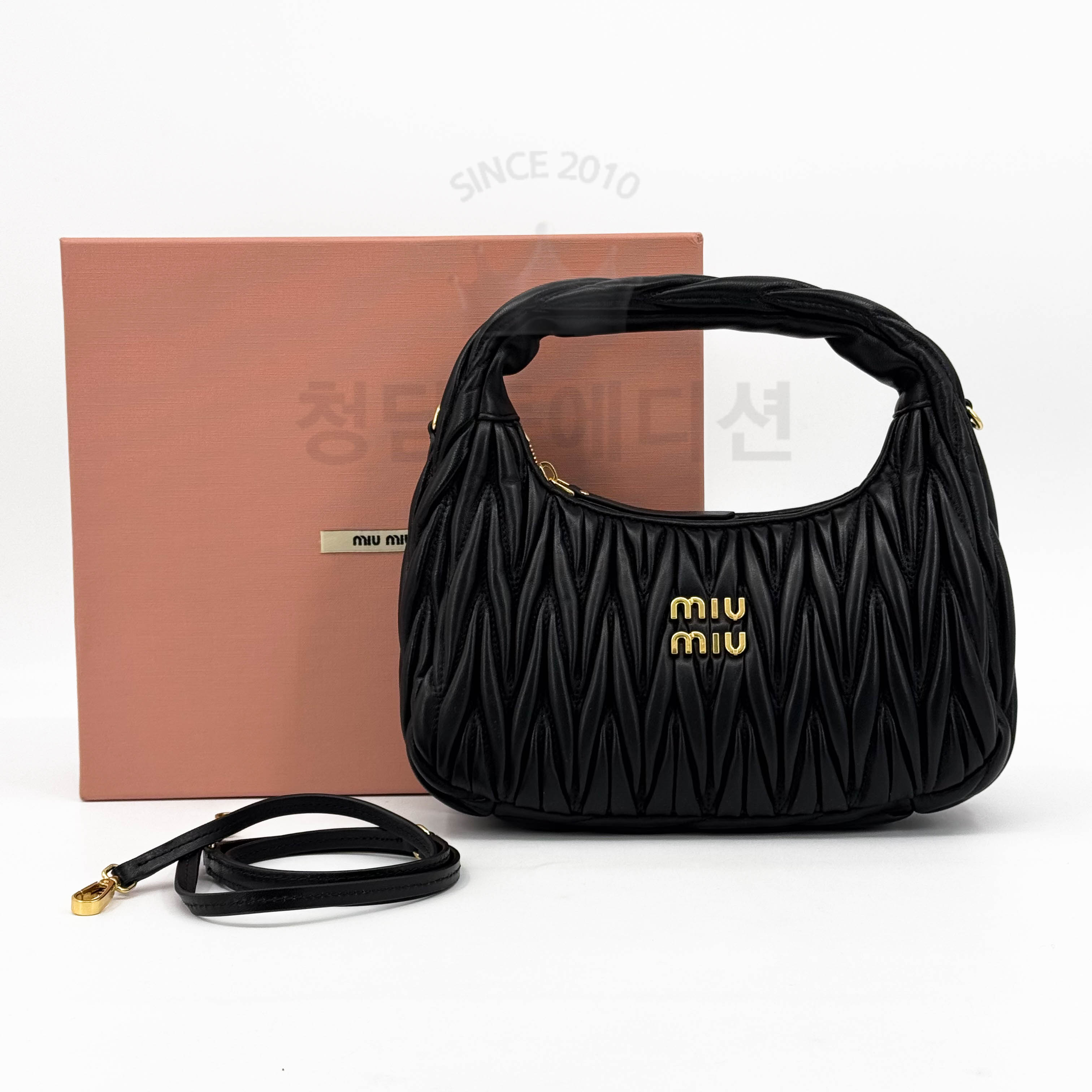 미우미우 MIU MIU 완더 마테라쎄 호보백 미디움