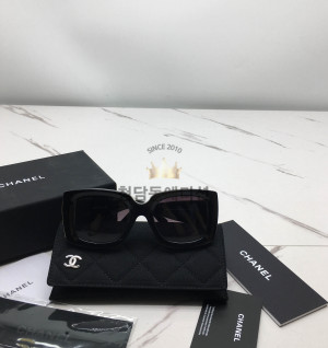 샤넬 CC로고 렉탱글 선글라스