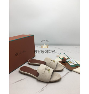 로로피아나 슬리퍼