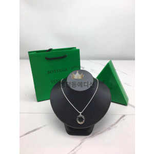 보테가베네타 타이드 목걸이