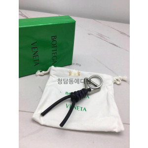 보테가베네타 트라이앵글 키링 651052 (컬러 블랙)