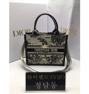 디올 북토트백 스몰 (숄더 스트랩 ver.) 정품급