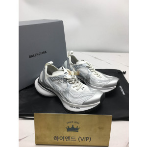 발렌시아가 서킷 스니커즈 (남녀공용)