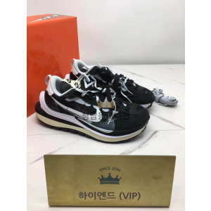 나이키 사카이2 베이퍼와플 블랙 (남녀공용)