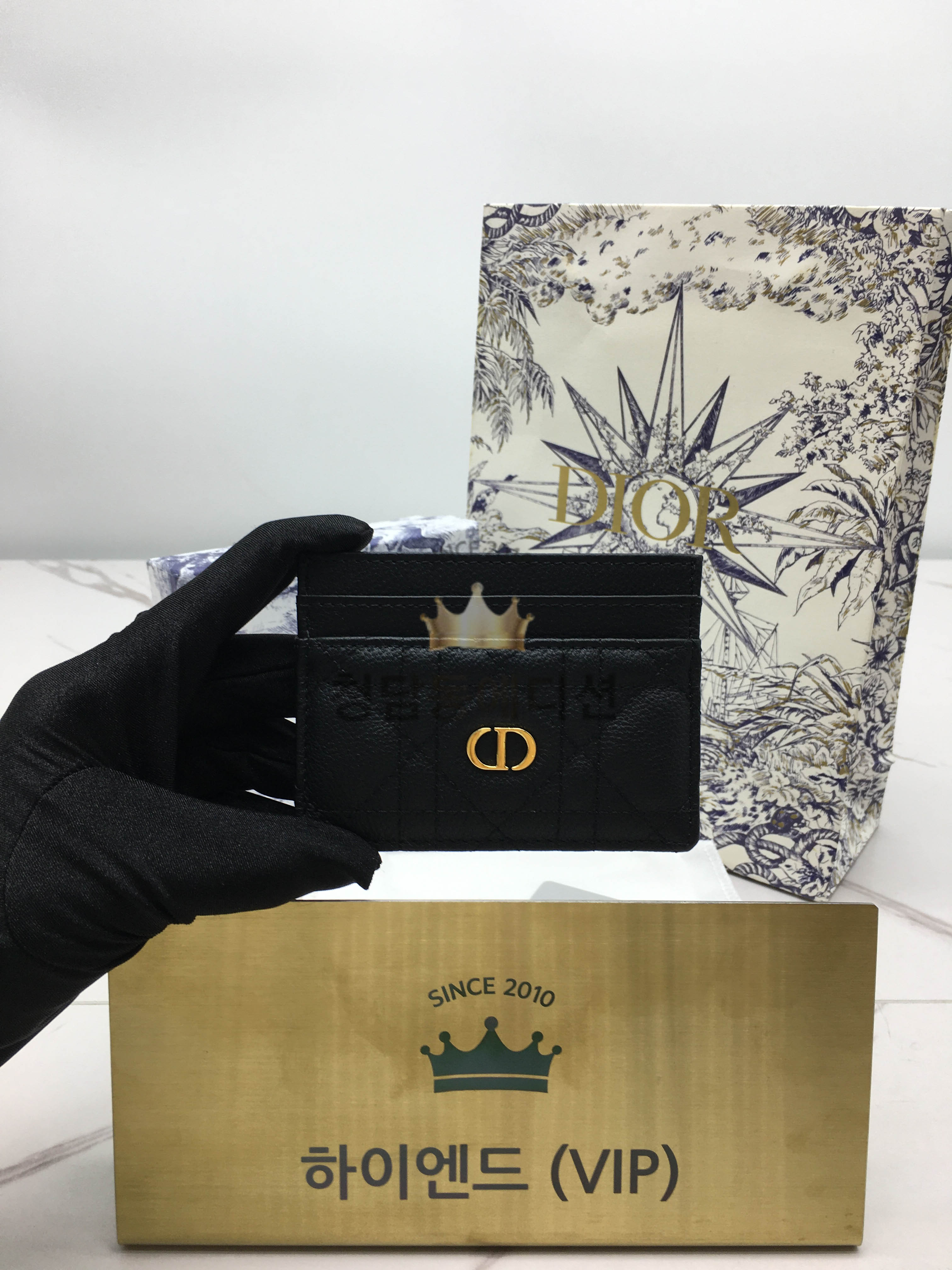 디올 카로 프레지아 카드홀더 (컬러 블랙)