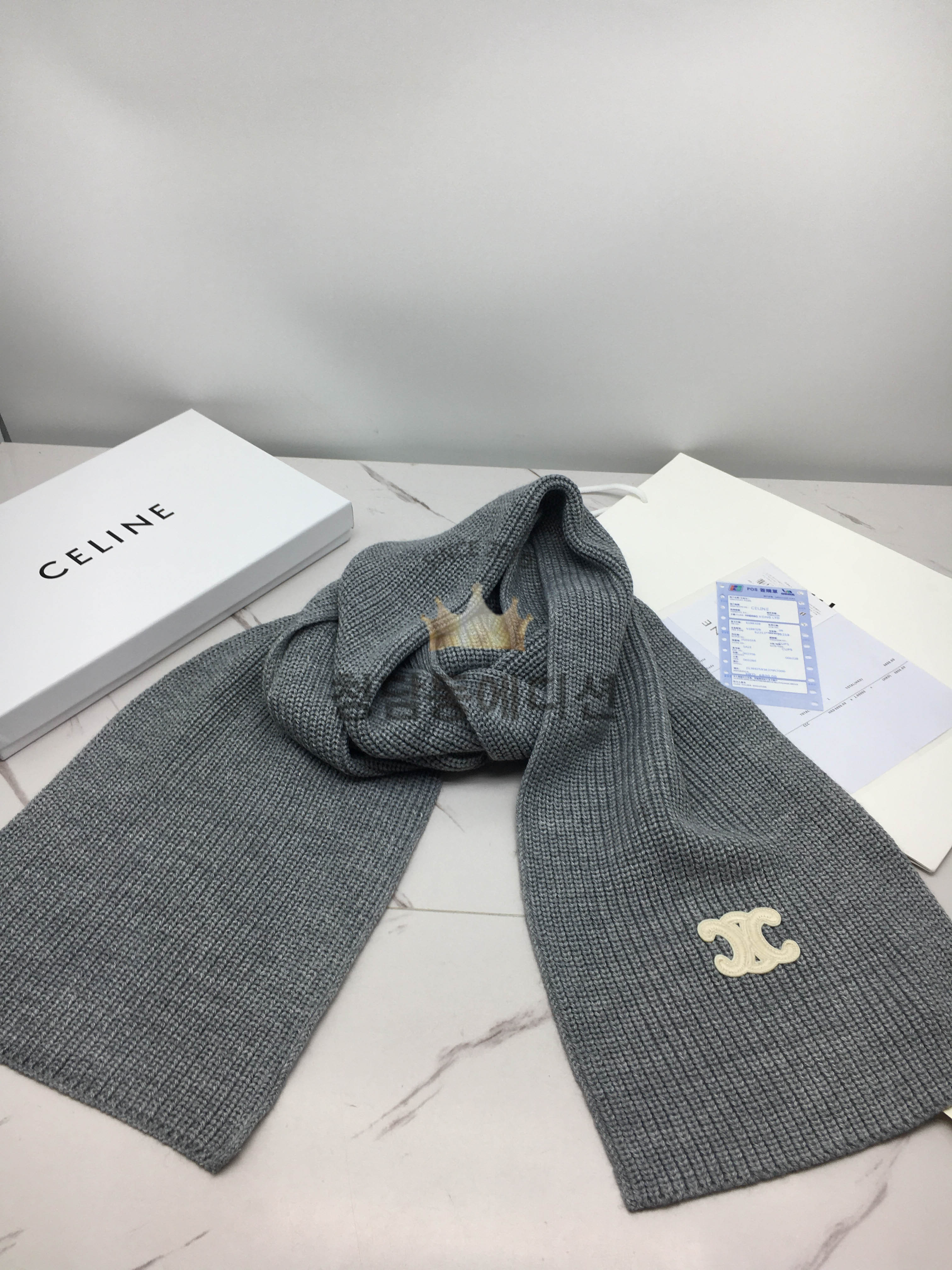 셀린느 트리오페 머플러