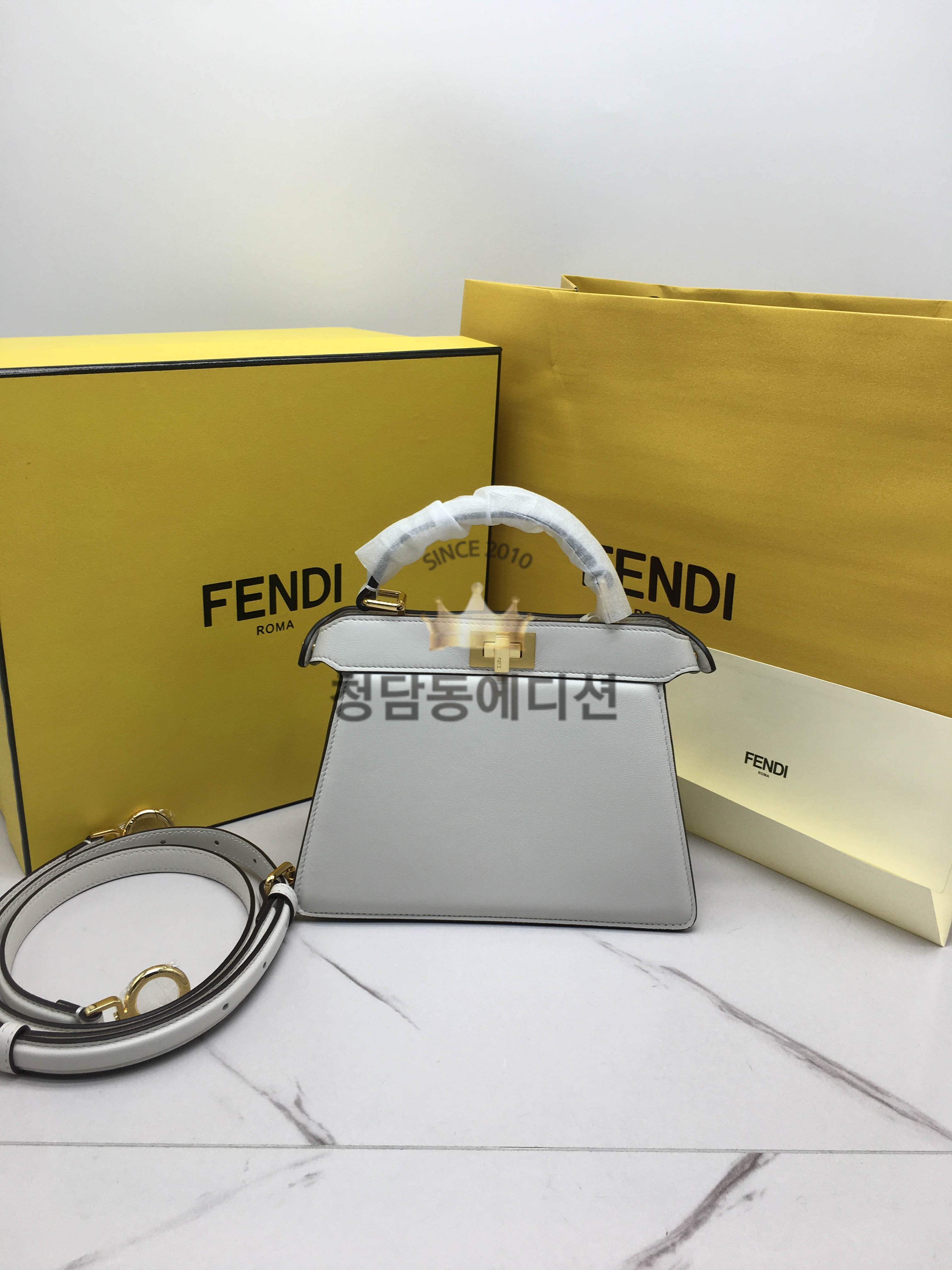 펜디 피카부 I SEE U 쁘띠