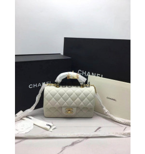 샤넬 클래식 탑핸들 뉴미니 캐비어